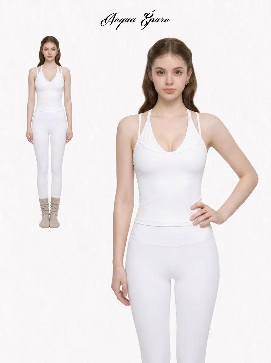 Acqua Épure｜White Halter Neck Layered Sports Tank Top with Removable Pads